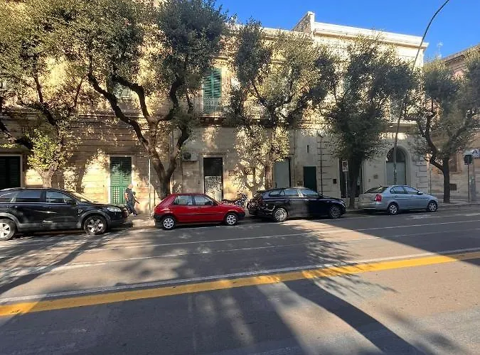 Elia House